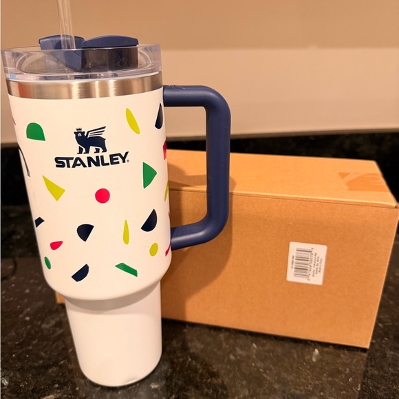 Stanley Quencher H2.0 Tumbler - White with Confetti Design And Blue Handle - Picture 2 of 6